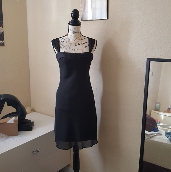 Onyx Nite Dresses & Skirts - Elegant dress w/sheer straps